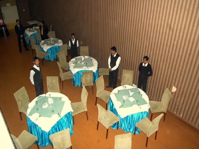 Hotel Royal Panna Shahjahanpur Dış mekan fotoğraf